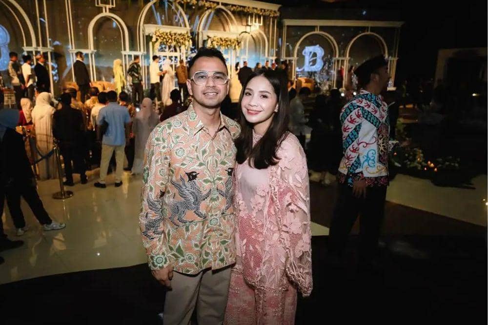 7 Gaya Kondangan Artis Termewah 2025.jpg