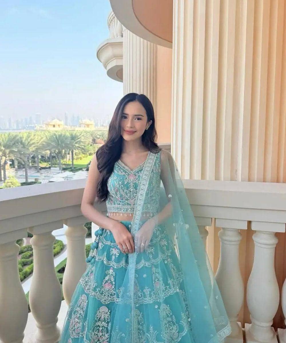 7 Gaya Kondangan Artis Termewah 2025 (4).jpg