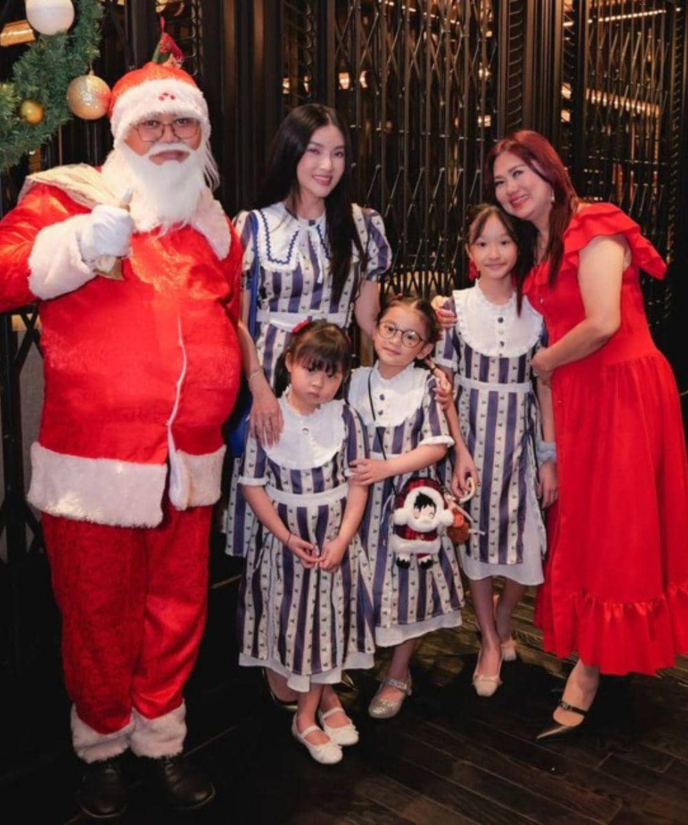 gaya artis rayakan natal 2025