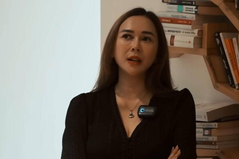 Koleksi Buku Aura Kasih di Rumah