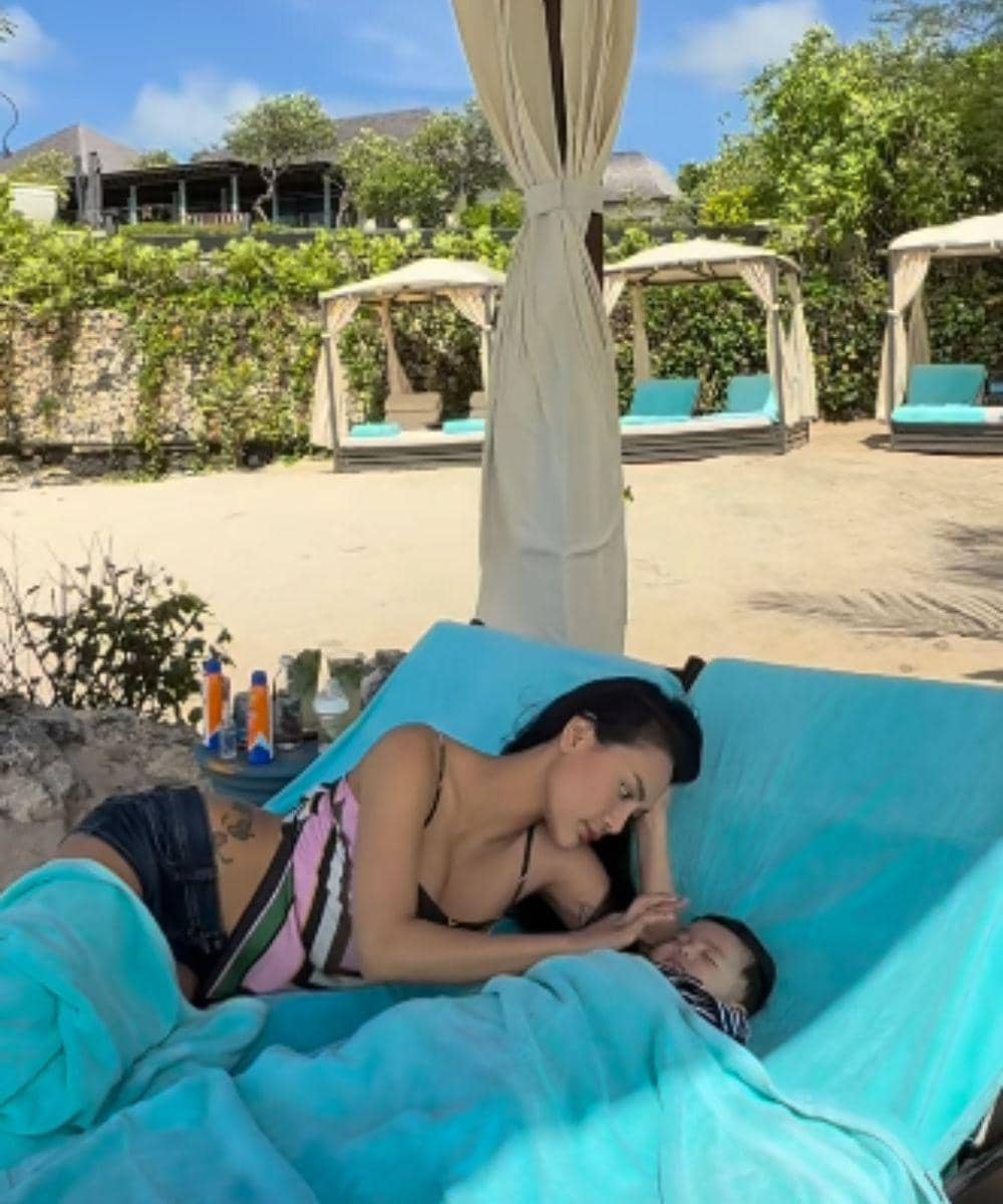 Instagram.com/eri.carl