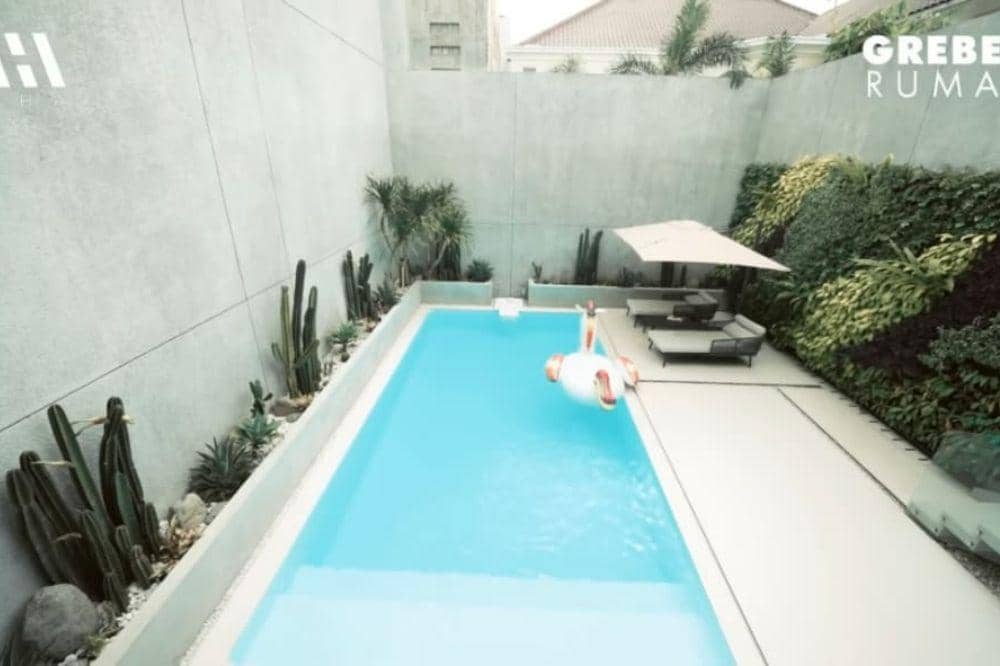 5 Foto Kolam Renang Aura Kasih 1