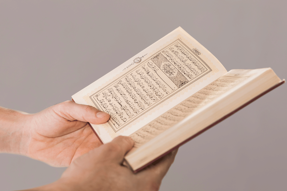 Kitab suci Al-Qur'an
