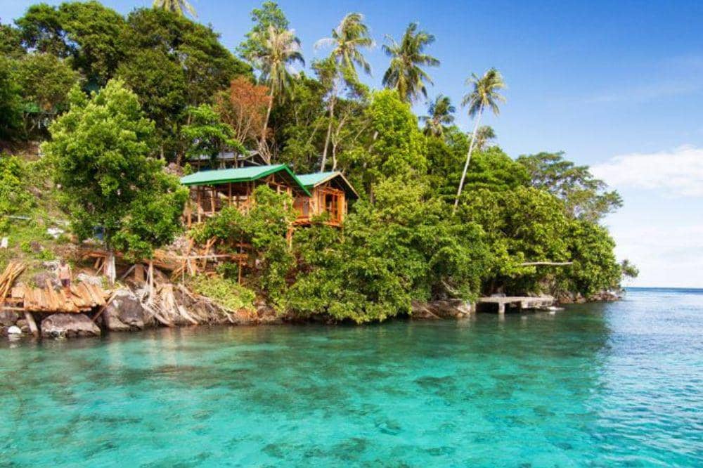 10 Tempat Wisata yang Cocok Dikunjungi Saat Musim Panas