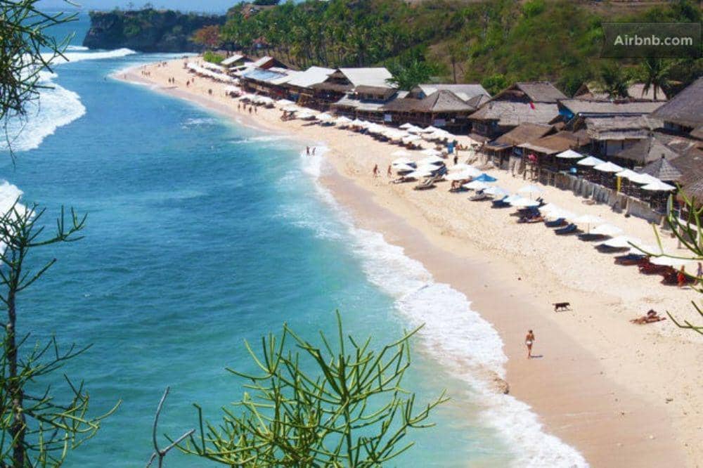 10 Tempat Wisata yang Cocok Dikunjungi Saat Musim Panas