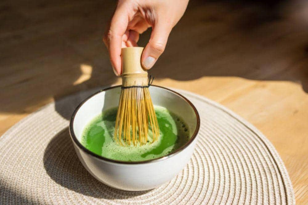 Kenapa Matcha Rasanya Seperti Rumput? Ini Penjelasan Ilmiahnya