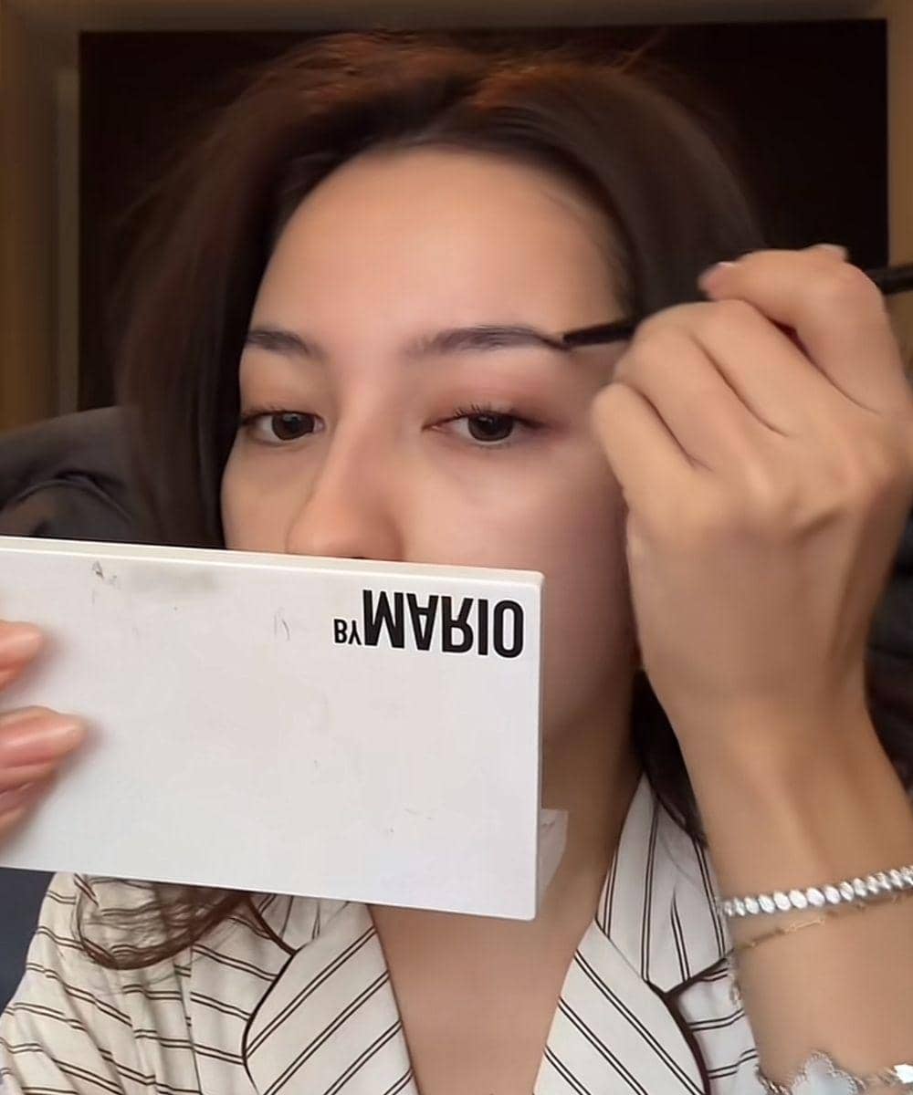 Tutorial Makeup Bronzy ala Jennifer Coppen