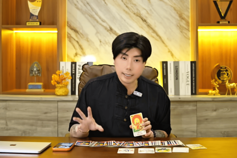 8 Ramalan Roy Kiyoshi di 2026, Disebut Banyak Bencana Alam hingga Kasus Bullying (8).png