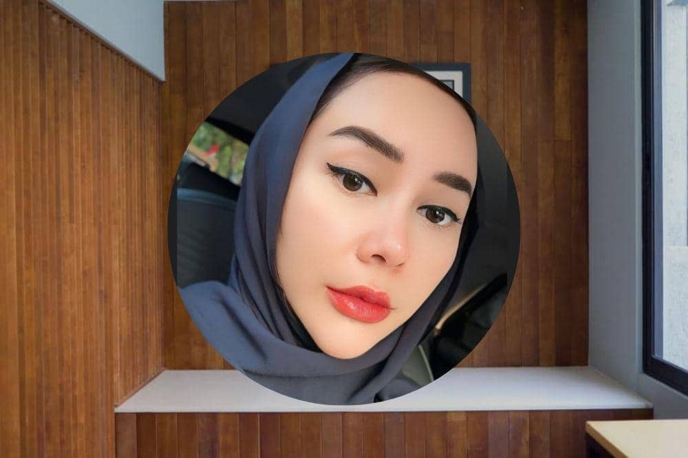 6 Foto Rumah Aura Kasih yang Bernuansa Kayu COVER