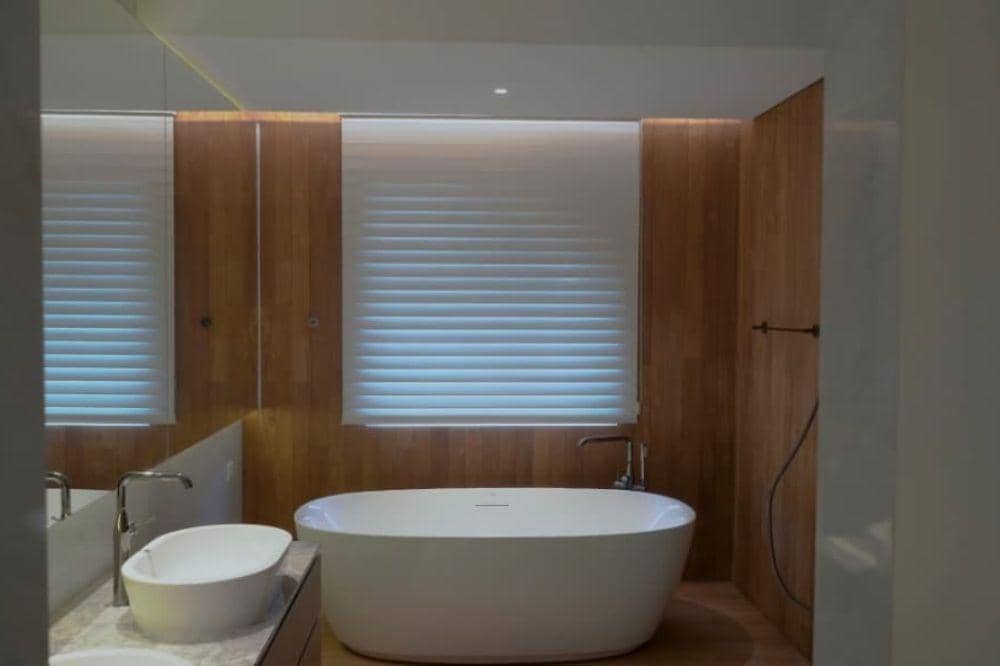 6 Foto Rumah Aura Kasih yang Bernuansa Kayu 4