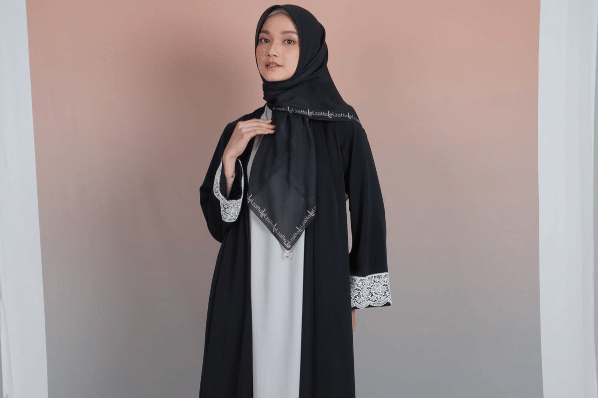 dok. elzatta.comABAYA LAYER RENDA