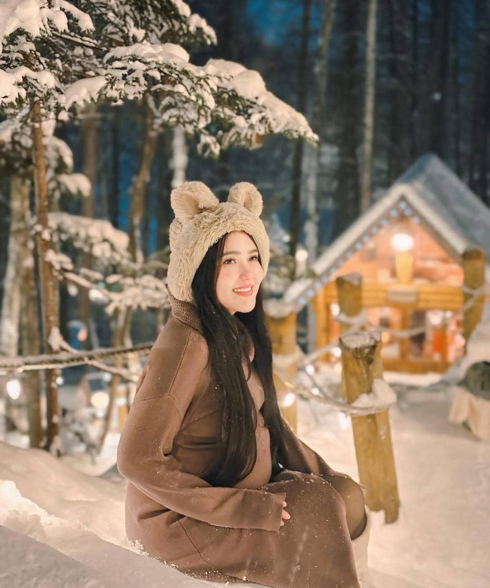 via vallen hamil anak kedua 3.jpg