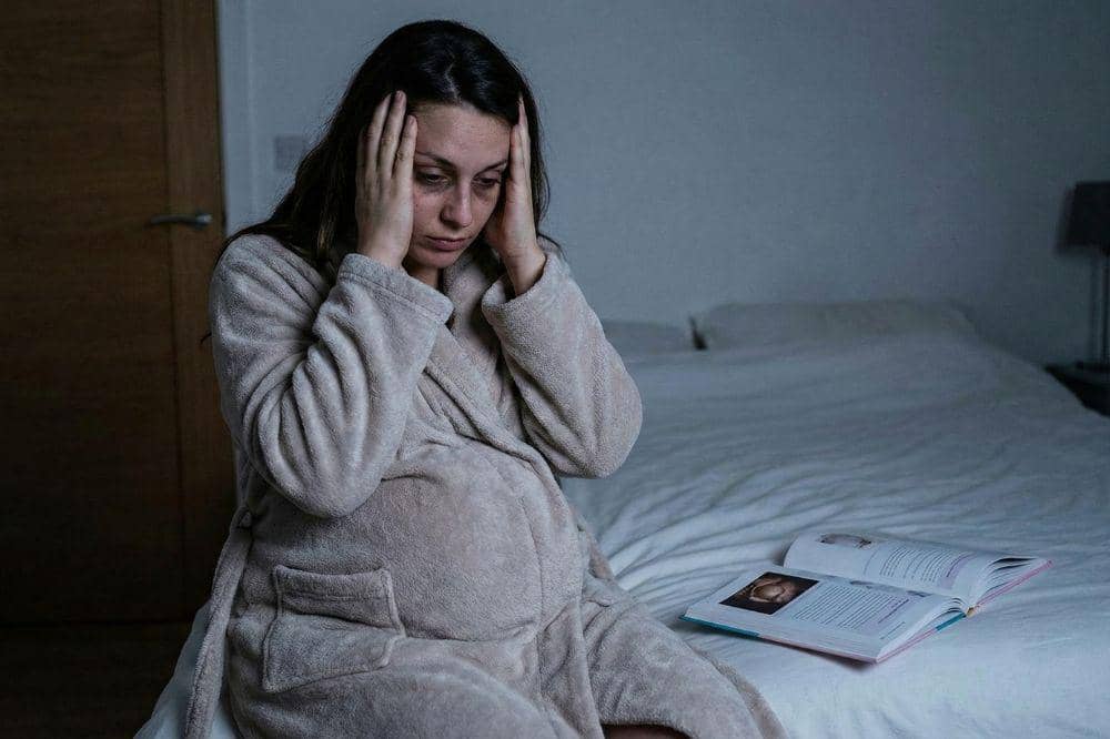 7 Penyebab Telinga Berdenging saat Hamil 7