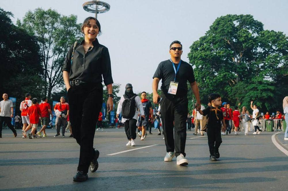 7 Fakta Keluarga Sal Priadi