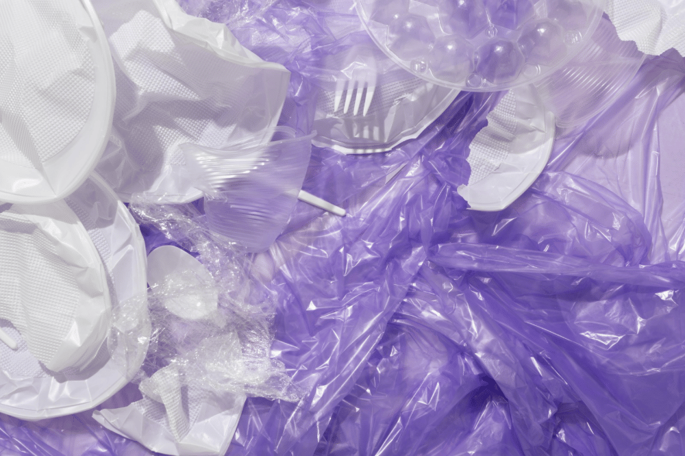 Bahaya Bungkus Lontong Pakai Plastik, Bisa Sebabkan Gangguan Hormon hingga Kanker! (5).png