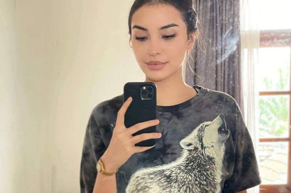 Manohara Minta Hapus Label dari "Mantan Istri" Pangeran Kelantan