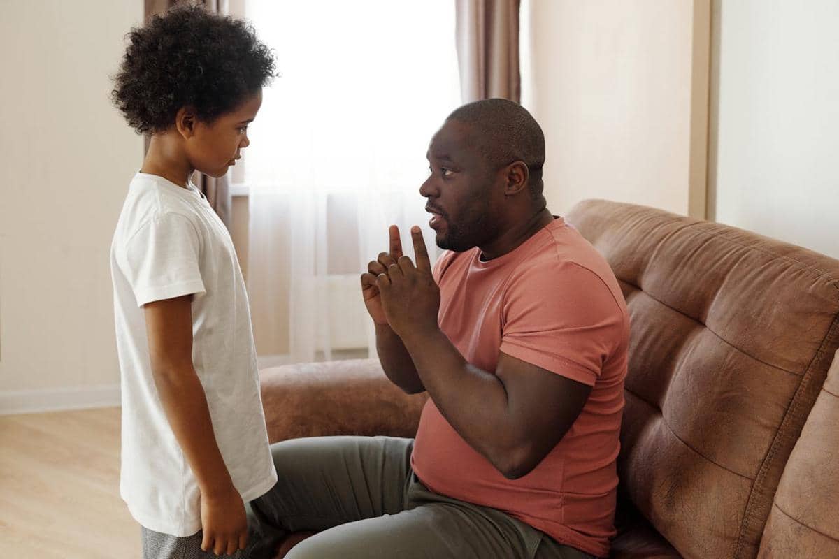 5 Cara Mengajarkan Positive Masculinity pada Anak Laki-Laki