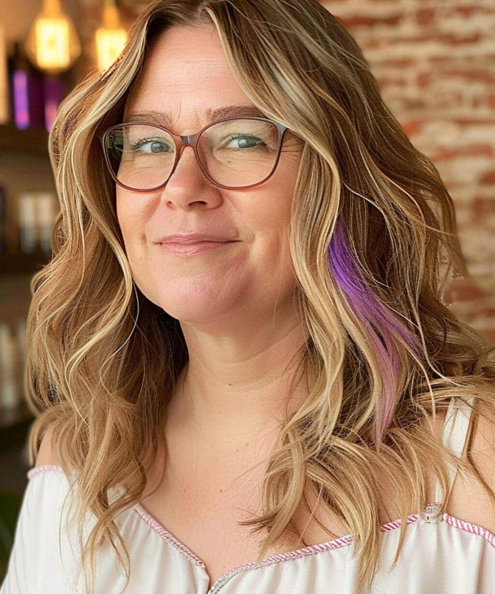 10 Model Rambut Panjang Perempuan Gemuk untuk Usia 30 Tahunan