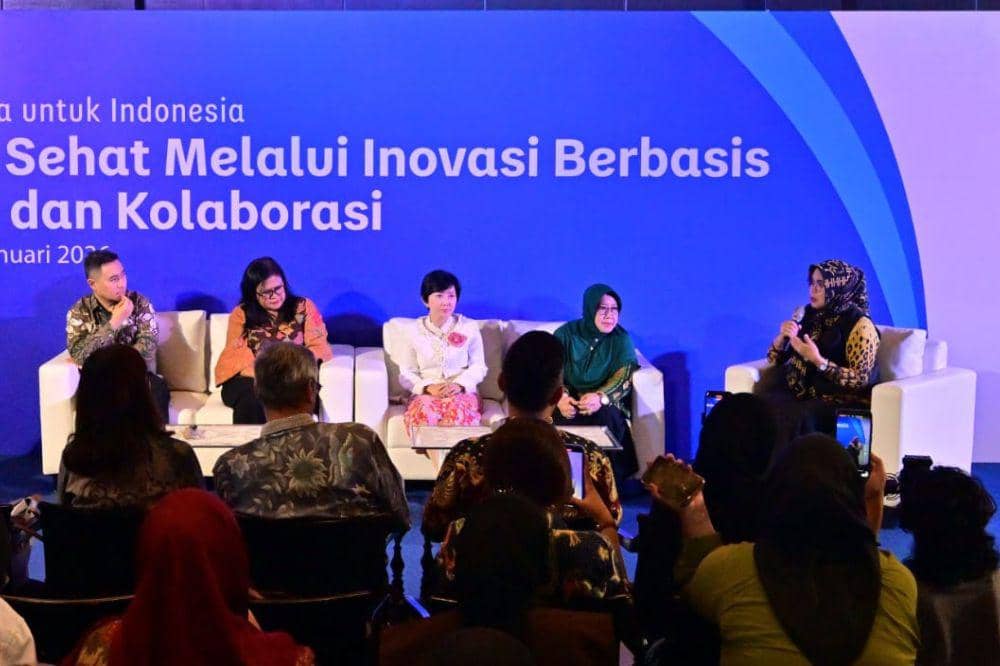 Sesi talk show "Aksi Nyata untuk Indonesia Lebih Sehat melalui Inovasi Berbasis Sains dan Kolaborasi"