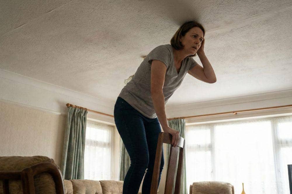 7 Tanda Ular Masuk Rumah 1