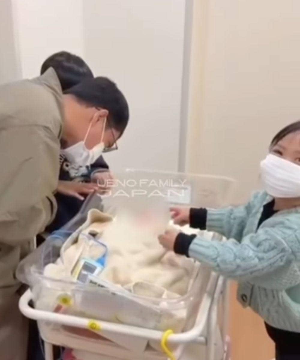 Mama Mega UENO Family Melahirkan Anak Ketiga, Ritsuki Punya Adik (1).jpg