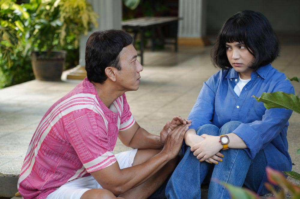 Film Suka Duka Tawa, Dinamika antara Orangtua dan Anak