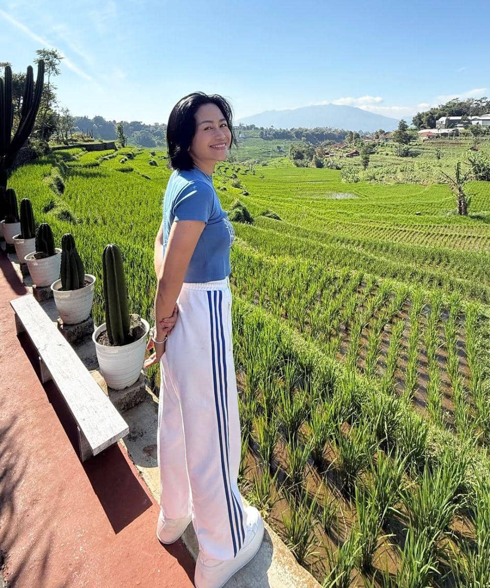 8 Artis Indonesia yang Pernah Operasi Payudara, Ada Denada (7).jpg