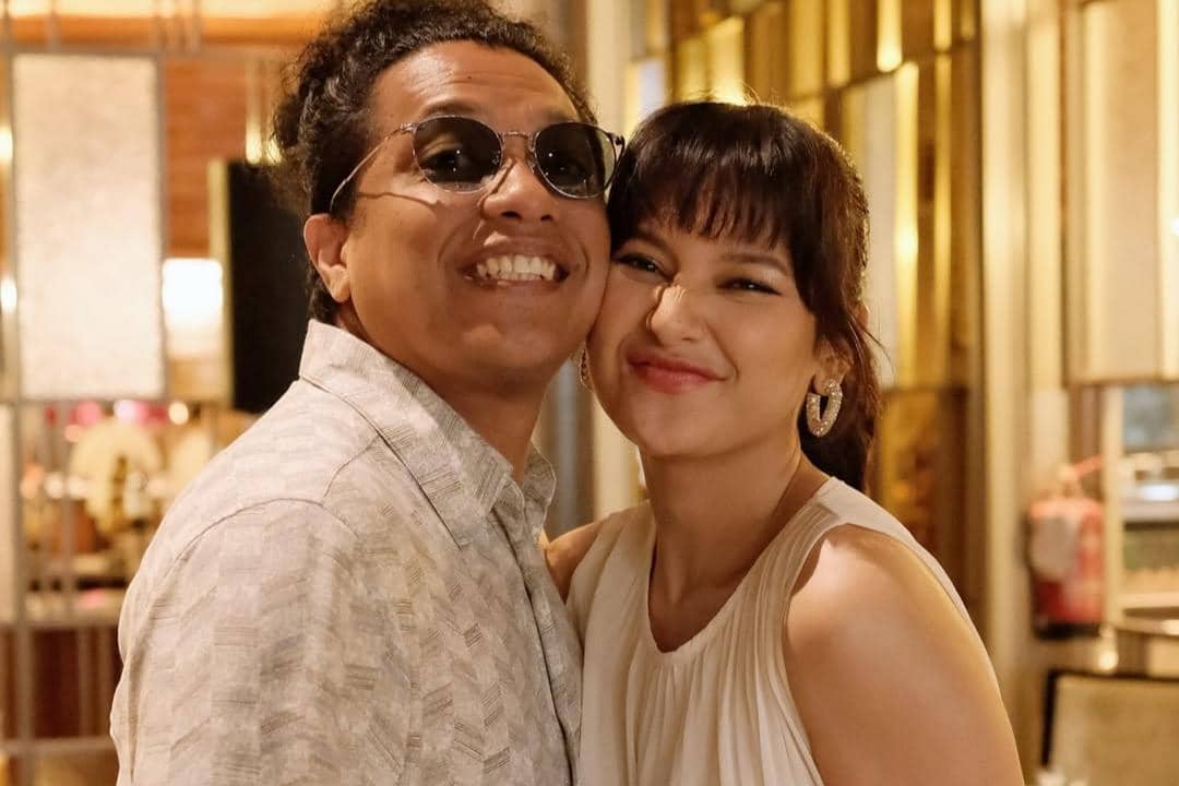 5 Cerita Cinta Arie Kriting di Momen Anniversary Pernikahan