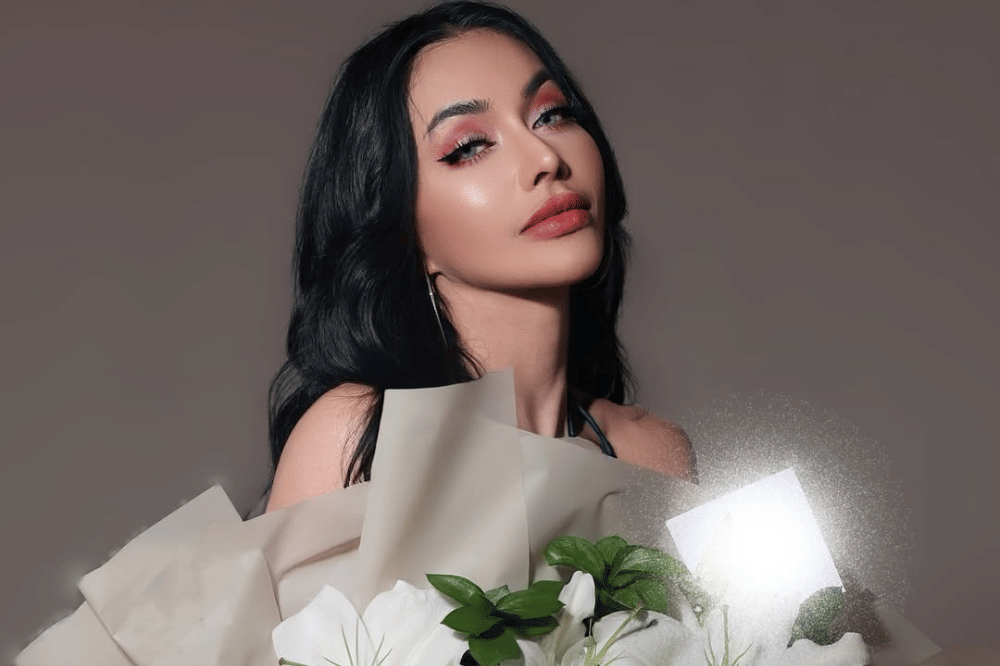 Fakta Keluarga Denada