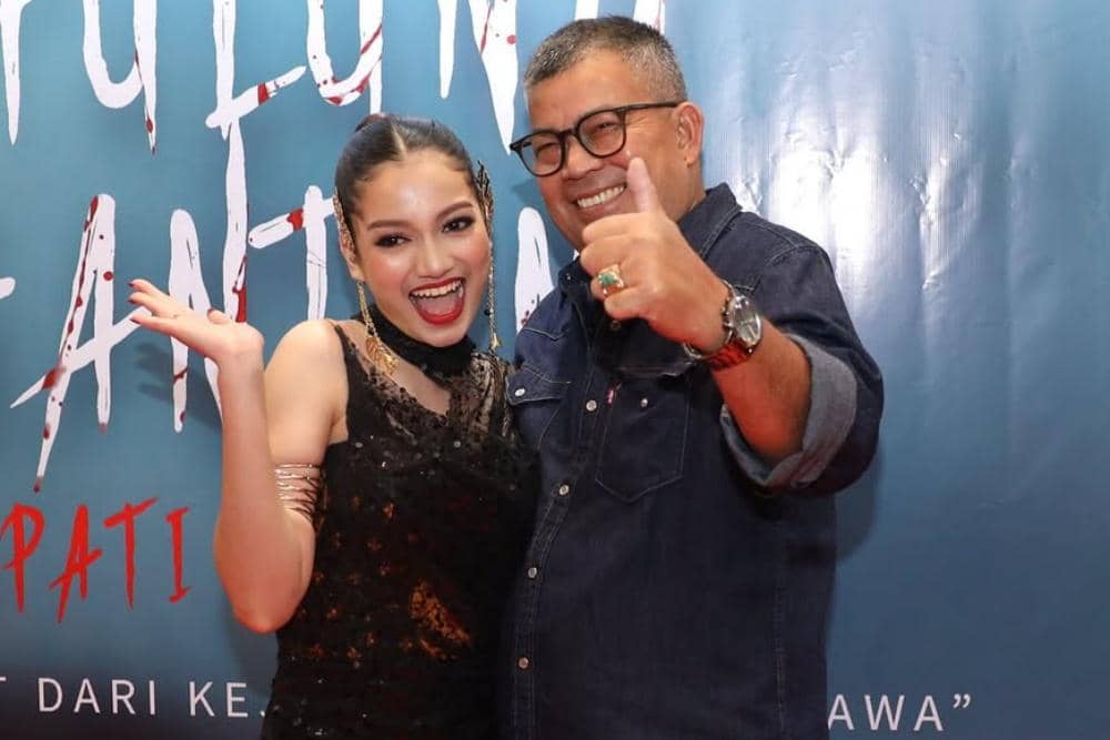 😘❤️ lupa foto sama hakim,kk nesya,nadia dan lainnya🥹,jangan lupa ya nonton Film PULUNG GANTUNG.jpg