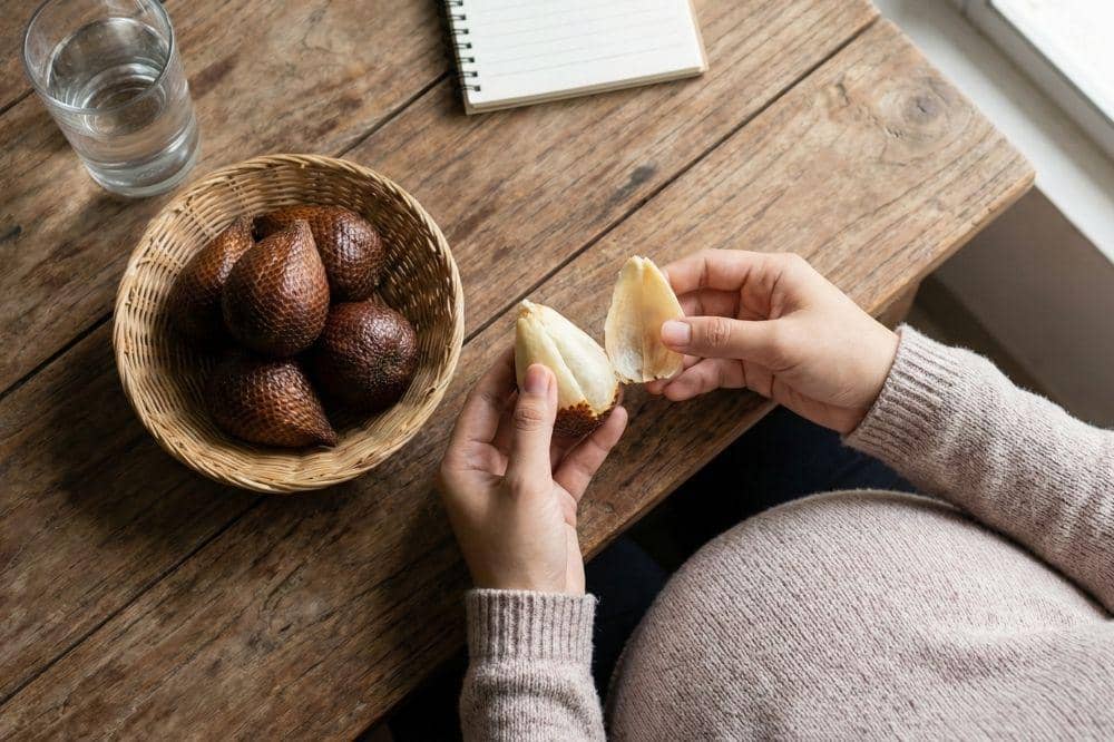 7 Kandungan Salak untuk Kesehatan Ibu Hamil COVER