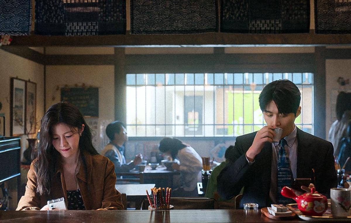 Go Youn Jung dan Kim Seon Ho di Can This Love Be Translated?