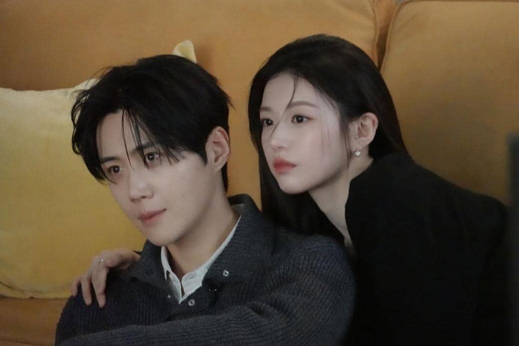 Kim Seon Ho dan Go Youn Jung