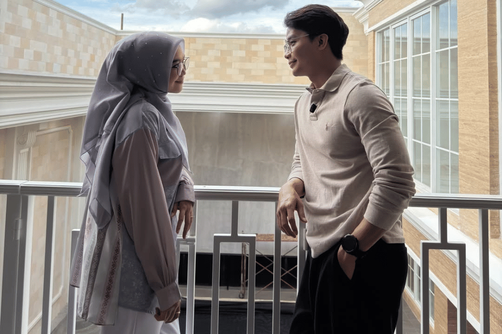 Foto Bareng Ria Ricis, Ini Biodata dan Profil Mikhail Imaan.png