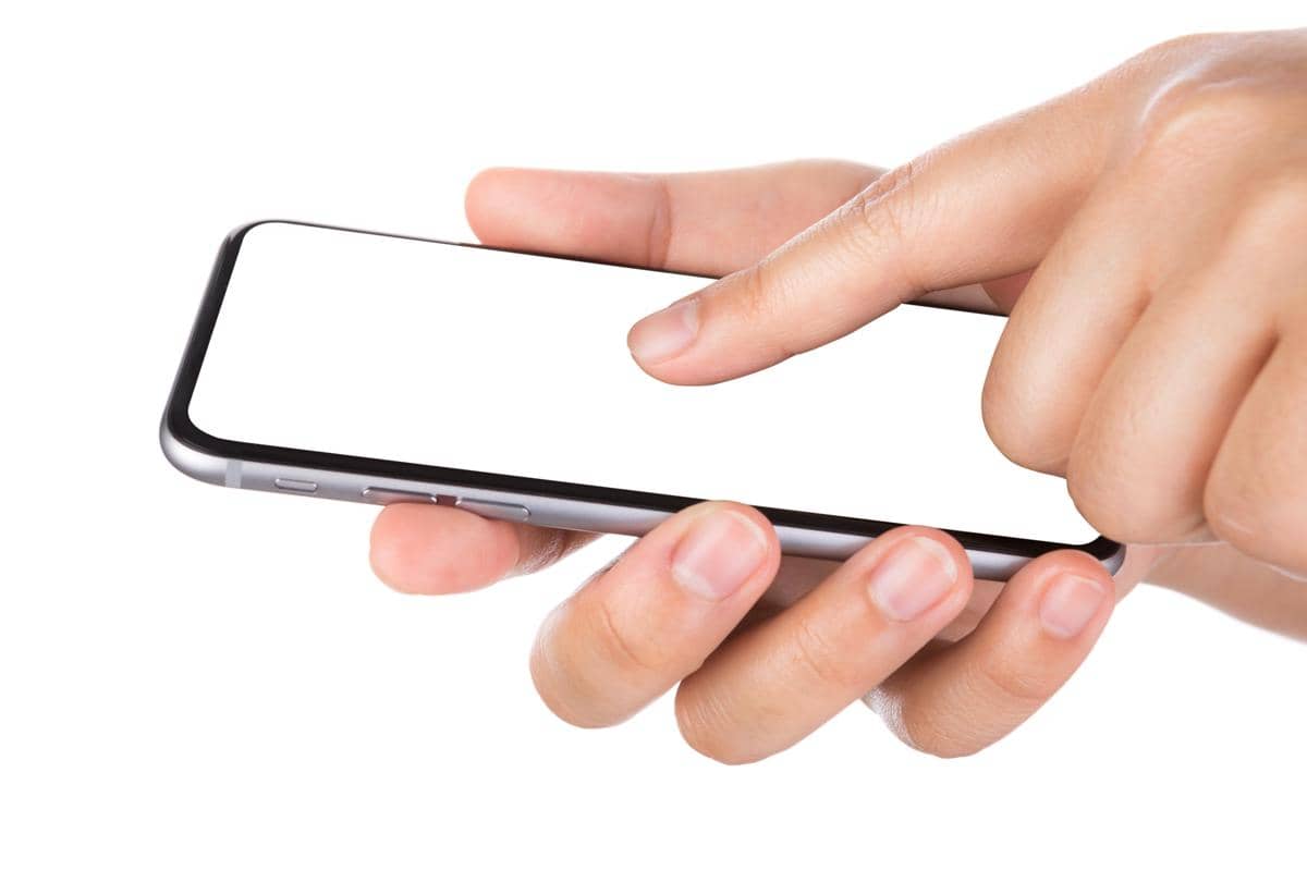 handphone sedang dimainkan