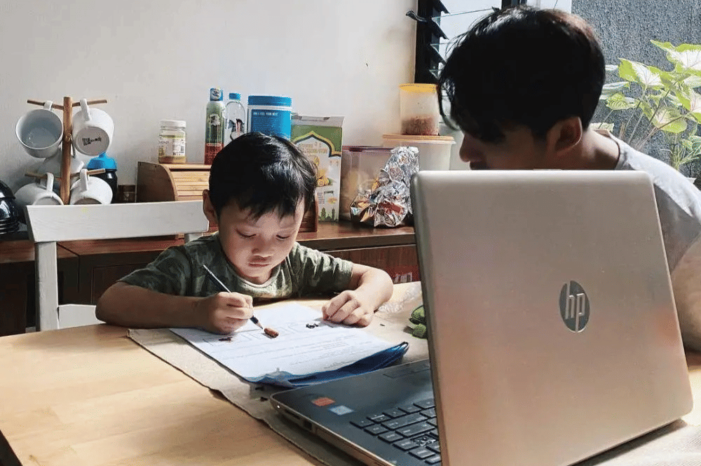 Keluarga Ricky Harun 