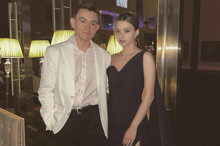 keluarga becky armstrong 5.jpg