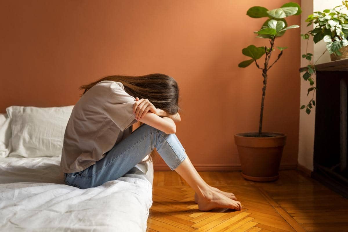 perempuan mengalami depresi