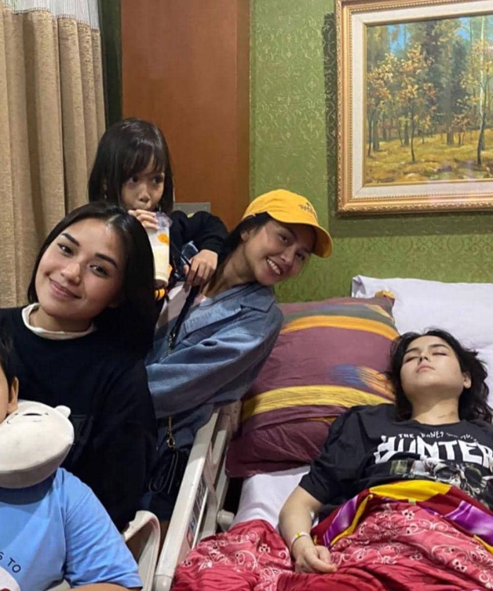 7 Fakta Persahabatan Lula Lahfah dan Laura Anna 2