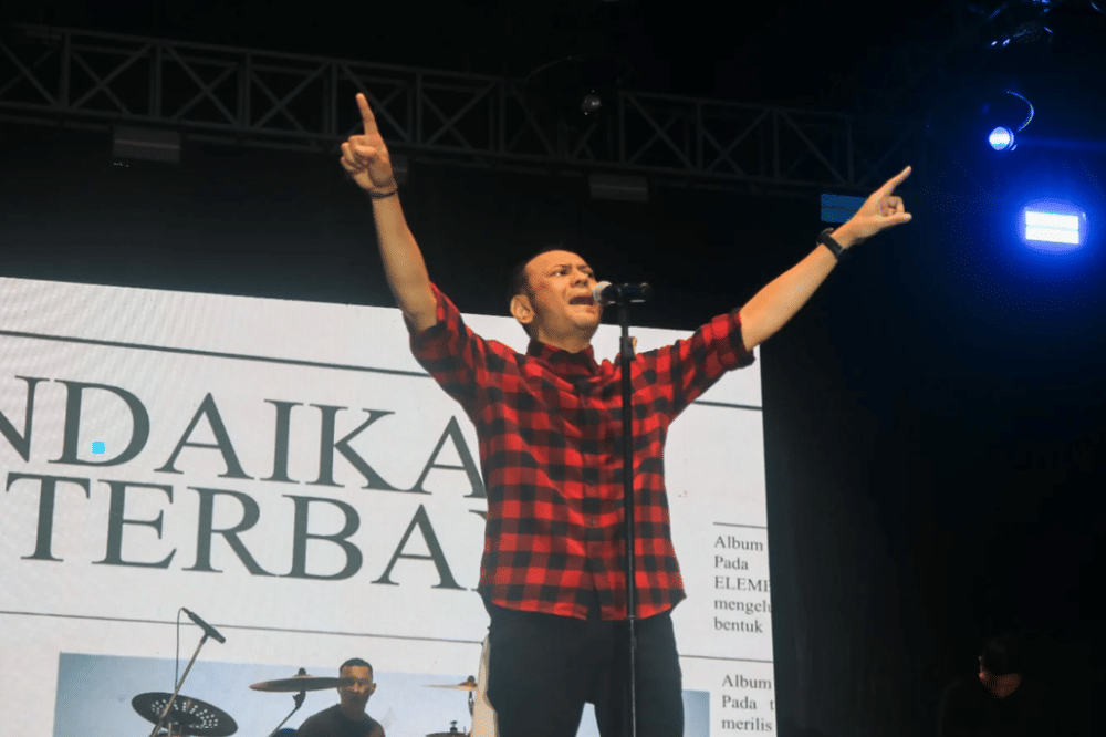 Profil dan Biodata Lucky Widja, Vokalis Band Element Meninggal Dunia.png