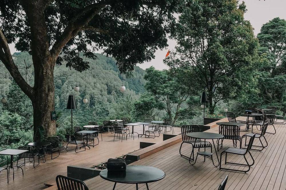 7 Cafe Alam Terdekat di Bandung, Tempat Ideal untuk Lepas Penat (3).jpg