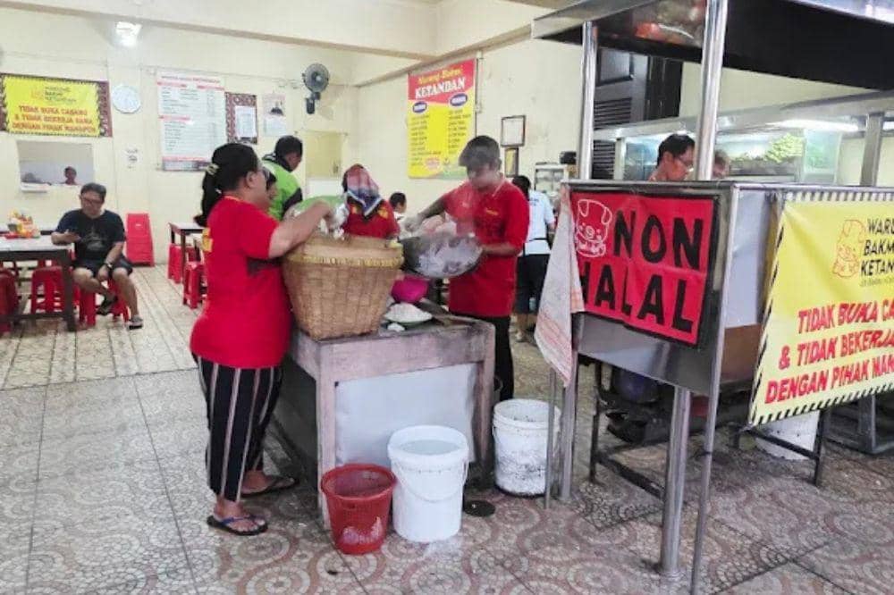 10 Kuliner Non Halal Terdekat di Jogja, Sudah Puluhan Tahun (1).jpg