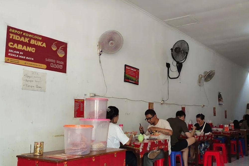 8 Kuliner Non Halal Terdekat di Semarang, Jadi Incaran Wisatawan (2).jpg