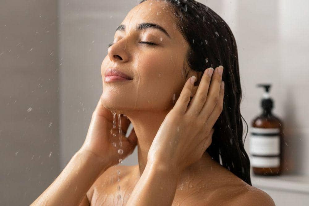 Waktu Tepat untuk Keramas agar Rambut Tetap Sehat