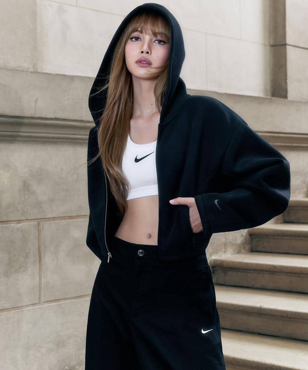 Lisa BLACKPINK 2.jpg