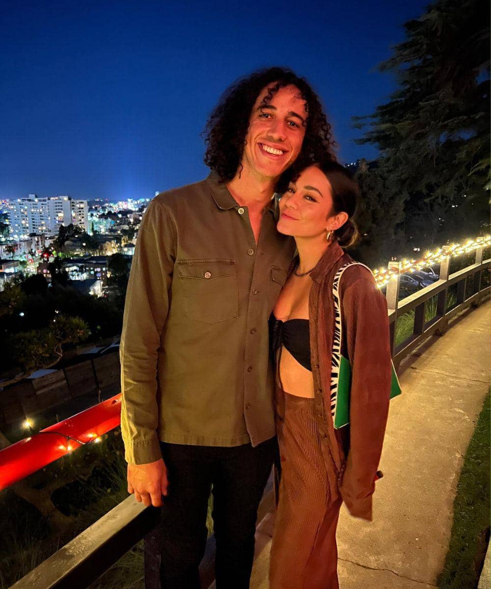 Cole Tucker suami Vanessa Hudgens mengungkap jenis kelamin bayi kedua mereka