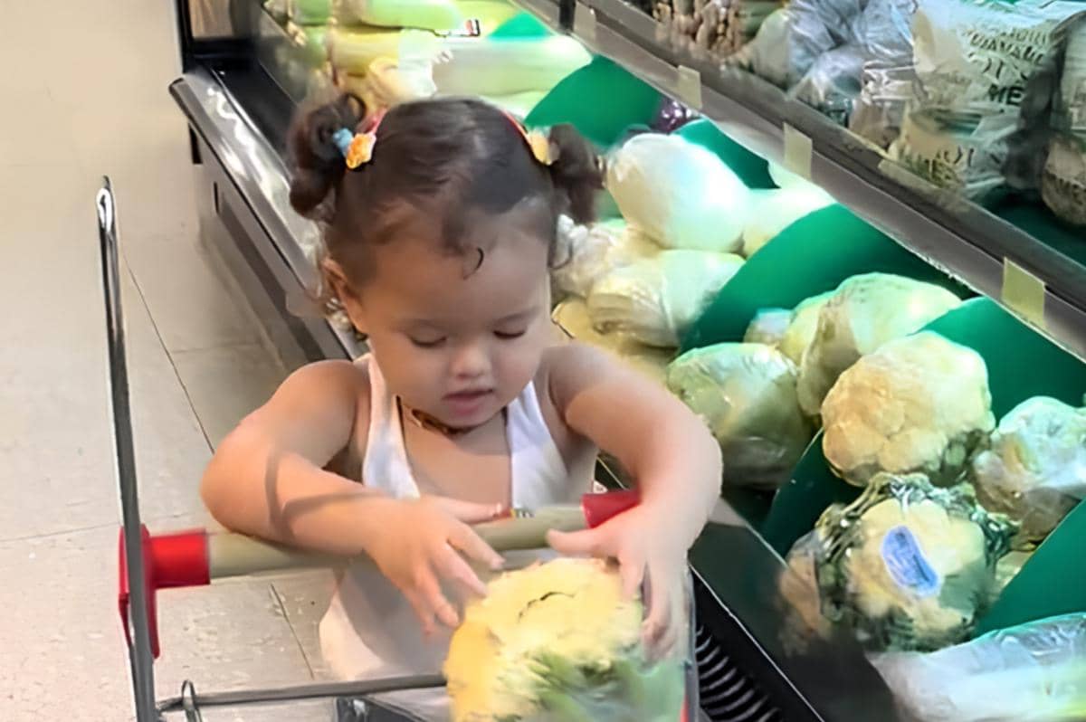 gambar briella memegang sayuran