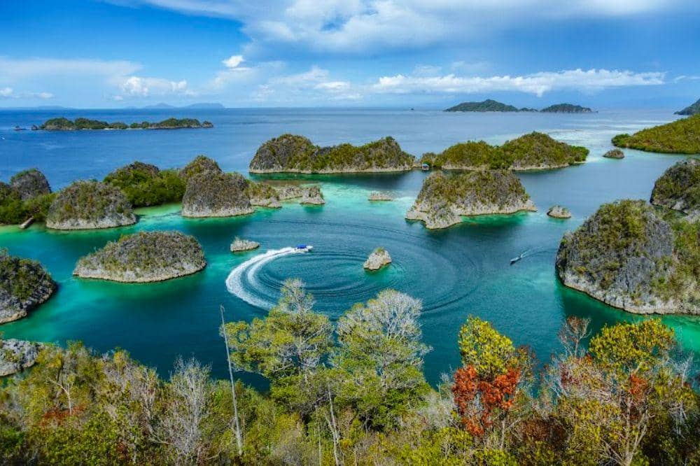 Asal Usul Nama Raja Ampat, Kisah di Balik Surga Bahari Indonesia
