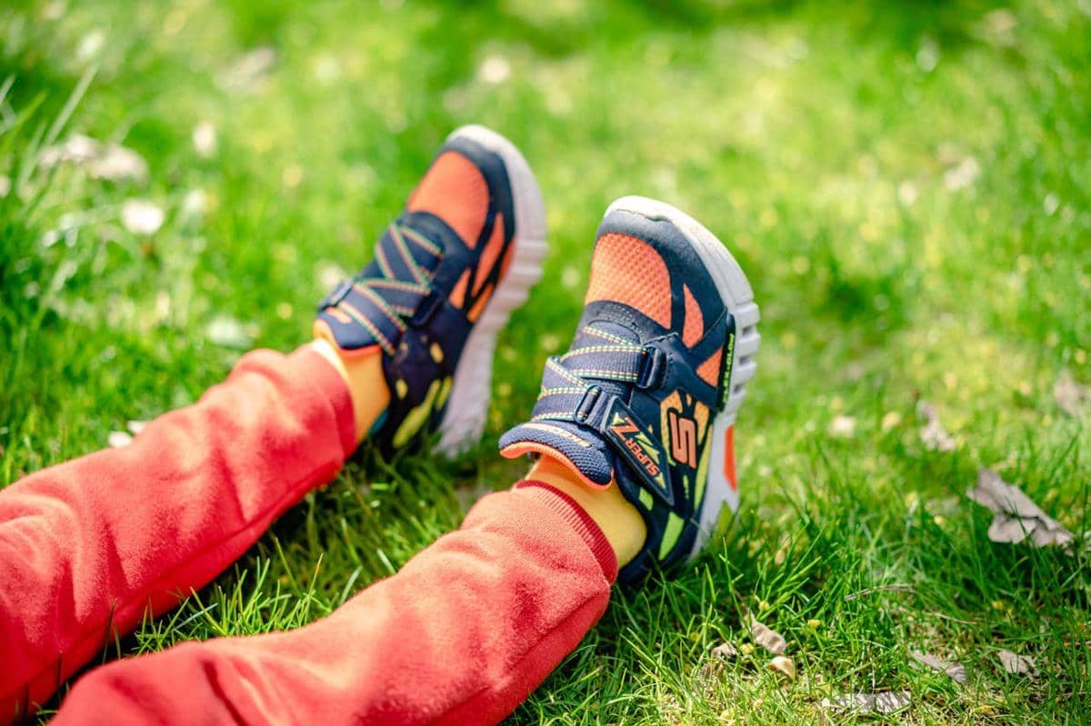 Sepatu Sekolah Kekecilan Bisa Berujung Kematian, Apa Alasannya?