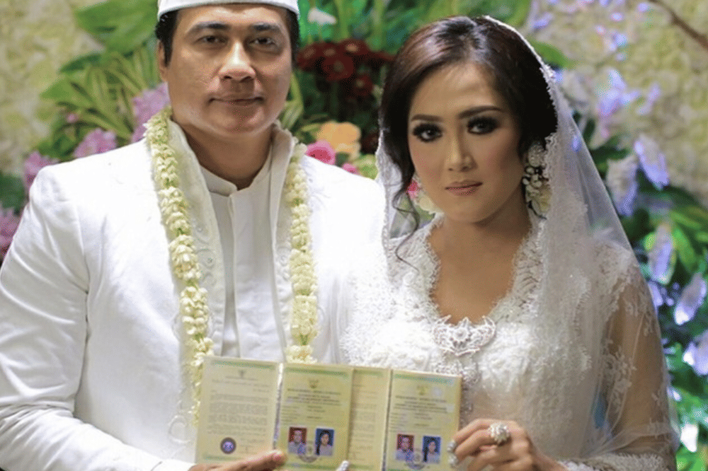 _7 Fakta Keluarga Adjie Pangestu, Diduga Papanya Ressa Rossano 4.png